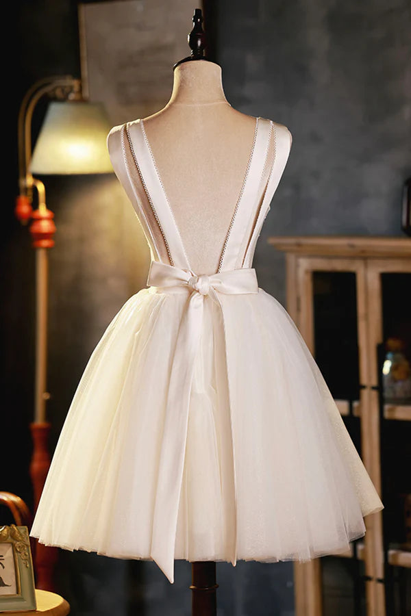 Wholesale Champagne V-Neck Tulle Short Prom Dress Champagne Homecoming Dress
